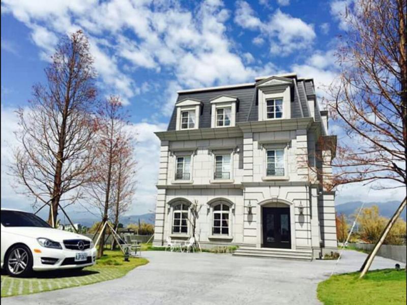 Haut Rhin Villa Yilan Exterior photo
